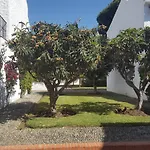 Casa de Férias Precioso A Pie De Playa En La Nueva Milla De Oro Entre Y Marbella