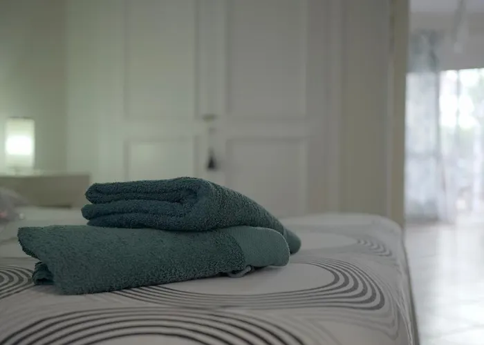 Precioso A Pie De Playa En La Nueva Milla De Oro Entre Y Marbella 度假居